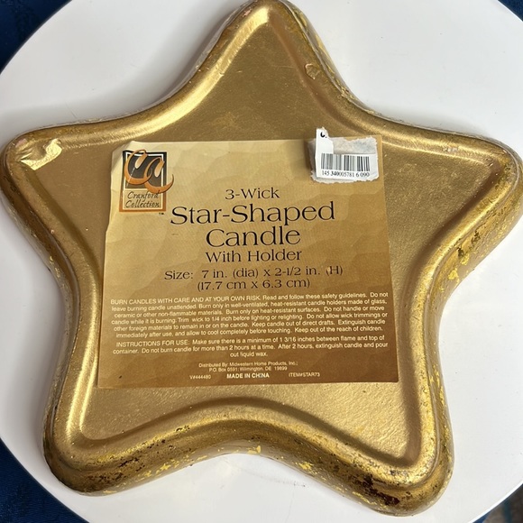 Cranford Collection 3-Wick Star-Shaped Candle With Gold Candle Holder - New - Picture 6 of 8